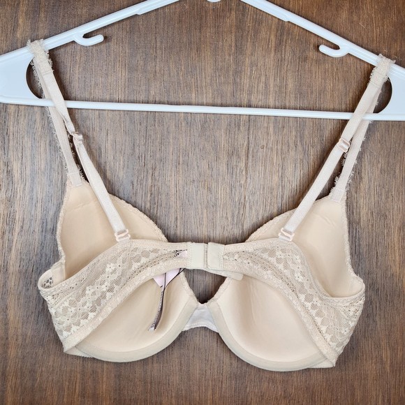 Victoria’s Secret Woman’s “Nude” Lined Perfect Coverage Bra Size 34C - Picture 8 of 9